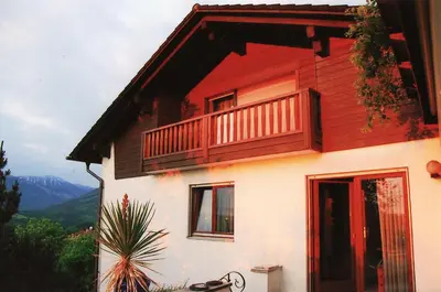 Das Gebäude in dem sich die Ferienwohnung befindet