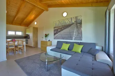 Ein Sitzbereich in der Unterkunft Ferienwohnung Stocker