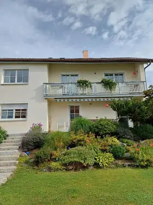 Ein Garten an der Unterkunft Ferienwohnung Wenzl