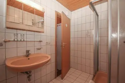Ein Badezimmer in der Unterkunft Beim Appertinger