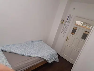 Ein Bett oder Betten in einem Zimmer der Unterkunft Villa Prince, nur für Handwerker auch langfristig, nähe Ingolstadt