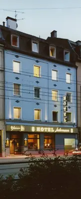 Das Gebäude in dem sich das Hotel befindet