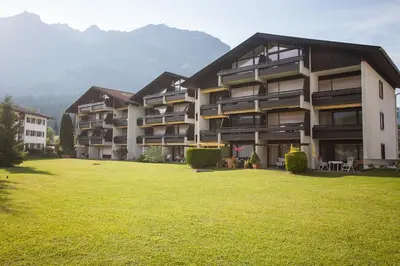 Ein allgemeiner Bergblick oder ein Berglick von der Ferienwohnung aus