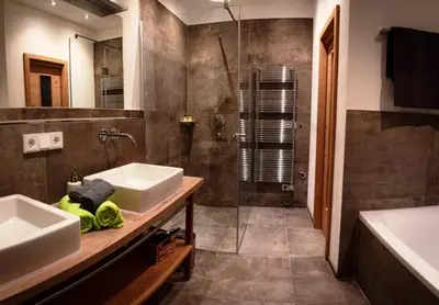 Ein Badezimmer in der Unterkunft Das Luegstein