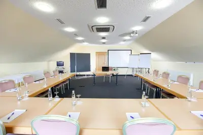 Der Geschäftsbereich oder Konferenzraum in der Unterkunft Hotel Seeblick