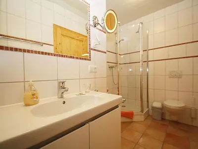 Ein Badezimmer in der Unterkunft Doblerhof