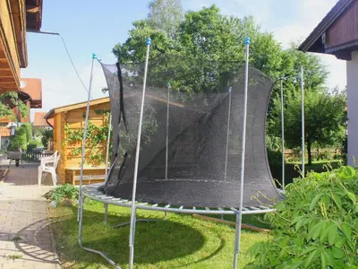 Ein Garten an der Unterkunft Ferienwohnung Christa