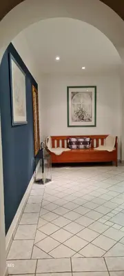 Ein Sitzbereich in der Unterkunft Hotel Quellenhof