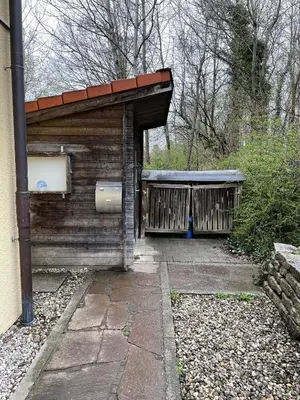 Ein Garten an der Unterkunft meywohnen Bad Endorf