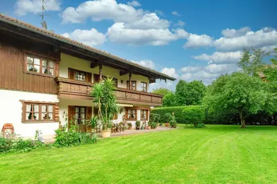 Ein Garten an der Unterkunft Gästehaus Maria