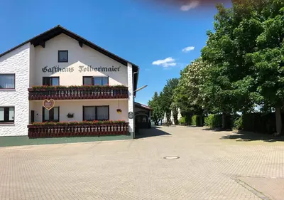 Das Gebäude in dem sich das Gasthaus befindet