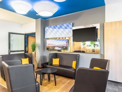 TV/Unterhaltungsangebot in der Unterkunft B&B Hotel München City-Nord