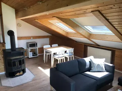 Ein Sitzbereich in der Unterkunft Ferienwohnung Nimscholz