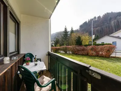 Ein allgemeiner Bergblick oder ein Berglick von der Ferienwohnung aus