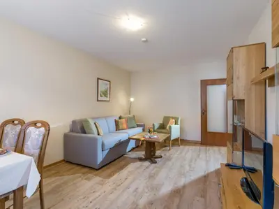 Ein Sitzbereich in der Unterkunft Ferienwohnanlage Oberaudorf C4 mit Hallenbad und Sauna