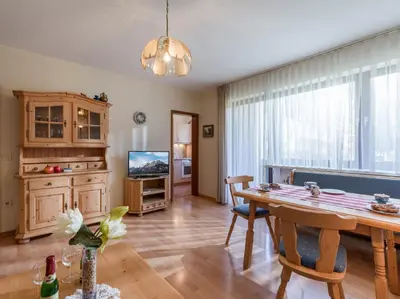TV/Unterhaltungsangebot in der Unterkunft Ferienwohnanlage Oberaudorf D 2 mit Hallenbad und Sauna