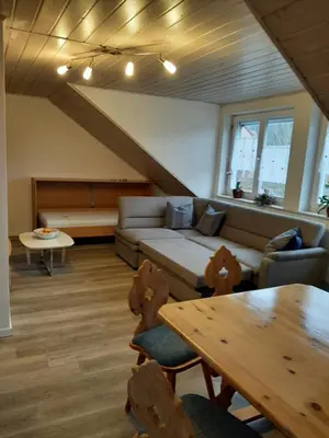 Ein Sitzbereich in der Unterkunft Ferienwohnung Beate 2