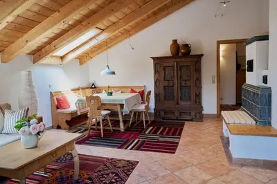 Ein Sitzbereich in der Unterkunft Ferienwohnung Hofmann