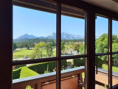 Ein allgemeiner Bergblick oder ein Berglick von der Ferienwohnung aus