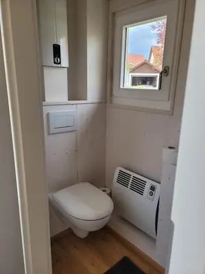 Ein Badezimmer in der Unterkunft Haus mit stilvoller Ferienwohnung und Tiny House nahe Ammersee für 2-6 Personen