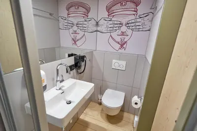 Ein Badezimmer in der Unterkunft McDreams Hotel Ingolstadt
