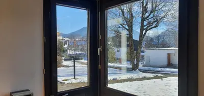 Ein allgemeiner Bergblick oder ein Berglick von der Ferienwohnung aus