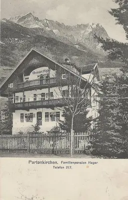 Ein allgemeiner Bergblick oder ein Berglick von der Ferienwohnung aus