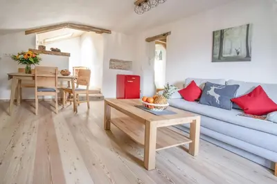 Ein Sitzbereich in der Unterkunft Haus Holler