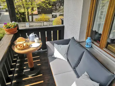 Ein Sitzbereich in der Unterkunft Haus Erika 1911 - Alpspitze