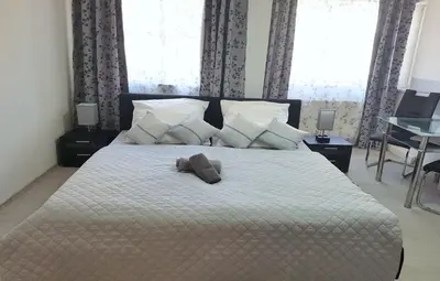 Ein Bett oder Betten in einem Zimmer der Unterkunft Neuburg Apartment am Schloss