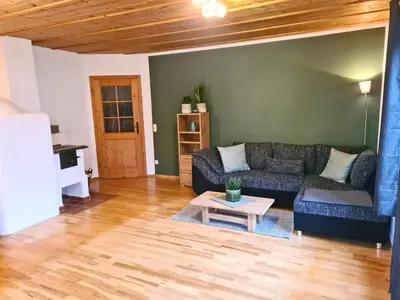Ein Sitzbereich in der Unterkunft Ferienwohnung Berglust