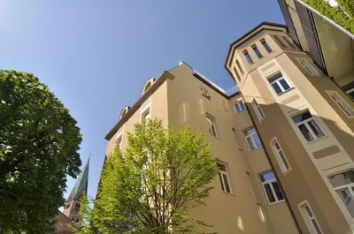 Das Gebäude in dem sich das Hotel befindet