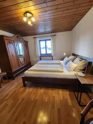 Ein Bett oder Betten in einem Zimmer der Unterkunft Haus Auracher