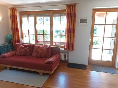 Ein Sitzbereich in der Unterkunft Haus Polleichtner