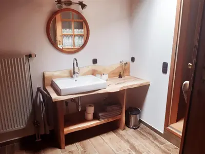 Ein Badezimmer in der Unterkunft Huberhof, Mettenham