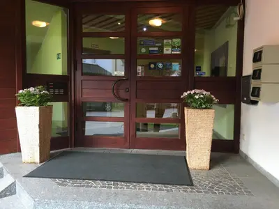 Eine Fassade oder ein Eingang zu Parkhotel Leiser