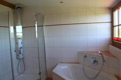 Ein Badezimmer in der Unterkunft Hotel-Gasthof Kramerwirt