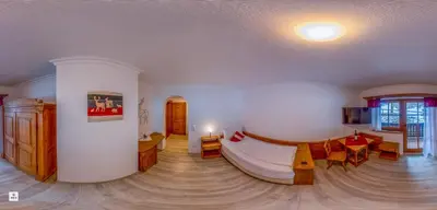 Ein Sitzbereich in der Unterkunft Landhotel Lärchenhügel