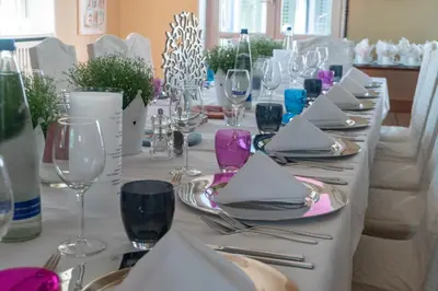 Ein Restaurant oder anderes Speiselokal in der Unterkunft Arthotel Restaurant Pfeffermühle