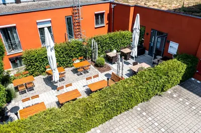 Das Gebäude in dem sich das Hotel befindet