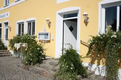 Das Gebäude in dem sich das Hotel befindet
