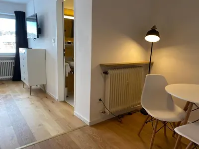 Ein Sitzbereich in der Unterkunft Apartmenthaus am Tegernsee - Studios mit Küchenzeile und mit Bus erreichbar