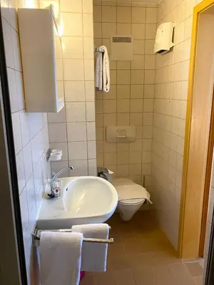 Ein Badezimmer in der Unterkunft Apartmenthaus am Tegernsee - Studios mit Küchenzeile und mit Bus erreichbar