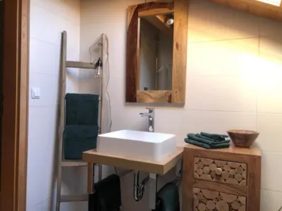 Ein Badezimmer in der Unterkunft Alpendomizil Reber 1
