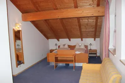 Ein Bett oder Betten in einem Zimmer der Unterkunft Pension Demmel, Bed & Breakfast