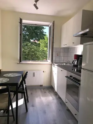 Küche/Küchenzeile in der Unterkunft Augsburg City nah am Hofgarten