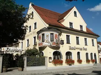 Das Gebäude in dem sich das Hotel befindet