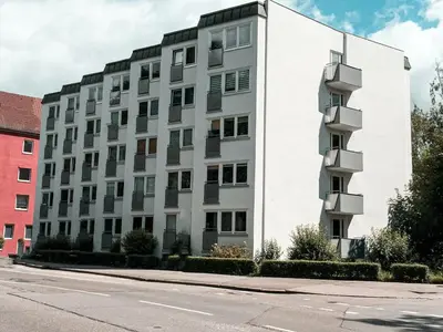Das Gebäude in dem sich die Ferienwohnung befindet