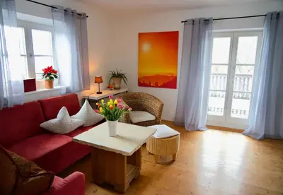 Ein Sitzbereich in der Unterkunft Ferienwohnung Riesenblick