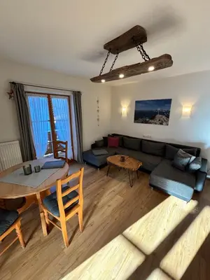 Ein Sitzbereich in der Unterkunft Apartment Eva